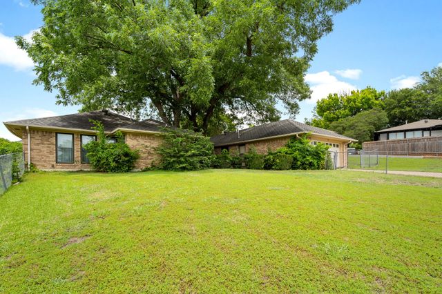 203 Tanya Drive, Rockwall, TX 75087