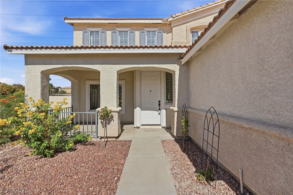 1832 Diamond Bluff Avenue, North Las Vegas, NV 89084 — photo 2