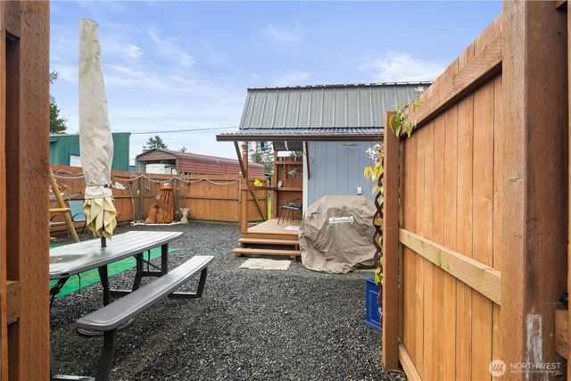 879 Magellan Avenue NE, Ocean Shores, WA 98569