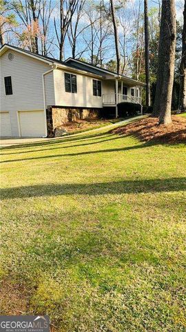608 Wellington Court, Woodstock, GA 30188