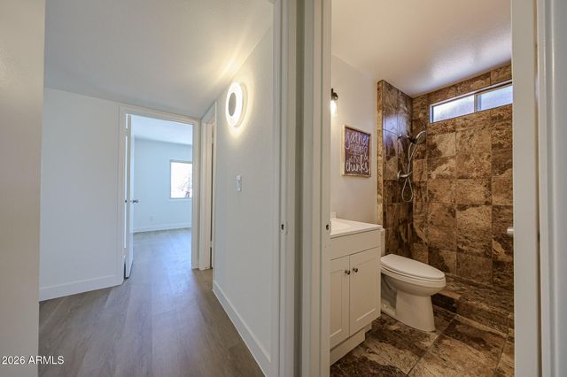 5439 W DESERT COVE Avenue, Glendale, AZ 85304
