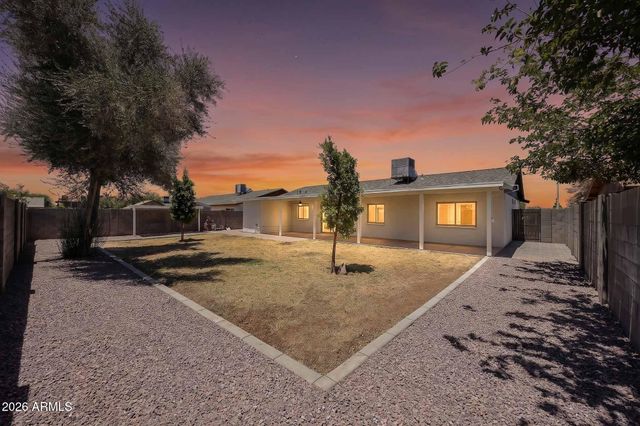 5439 W DESERT COVE Avenue, Glendale, AZ 85304