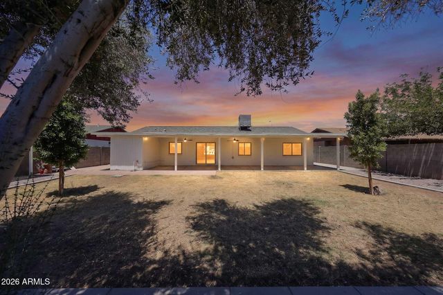 5439 W DESERT COVE Avenue, Glendale, AZ 85304