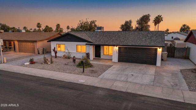 5439 W DESERT COVE Avenue, Glendale, AZ 85304