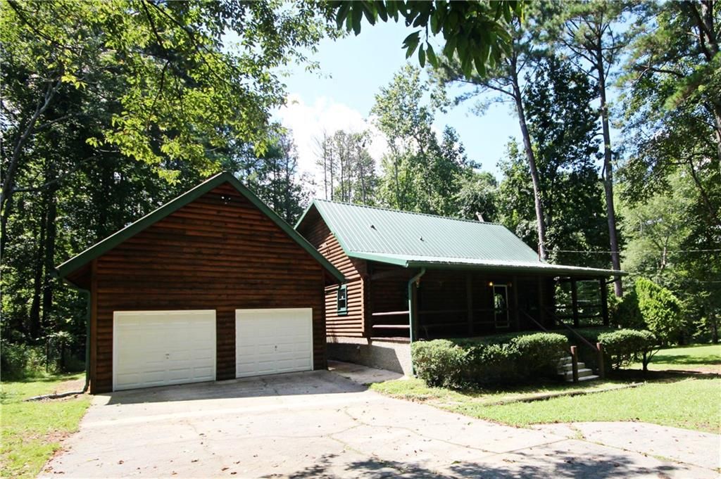 4707 Hilltop NW Drive, Acworth, GA 30101