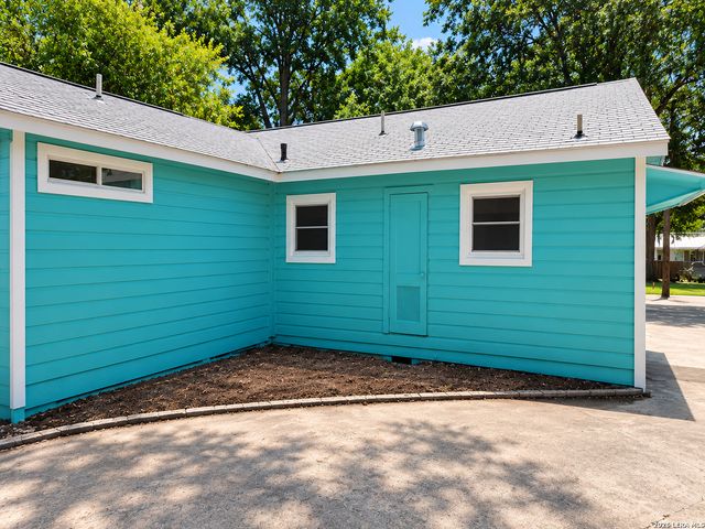 219 N Argo Ave, San Antonio, TX 78209