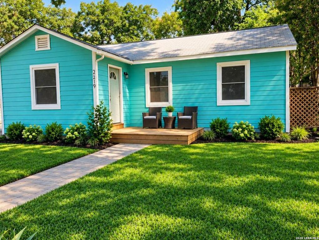 219 N Argo Ave, San Antonio, TX 78209