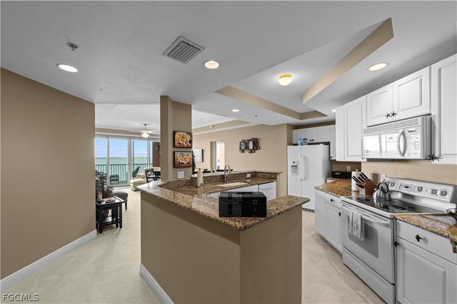 2745 1st ST 604, Fort Myers, FL 33916