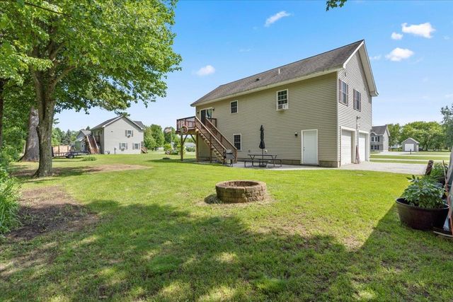 123 Meadow Lane, Highgate, VT 05459