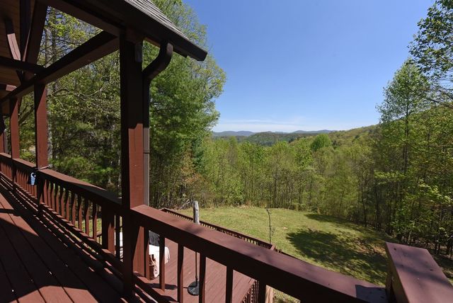 156 Flat Rock Spur, Blairsville, GA 30512