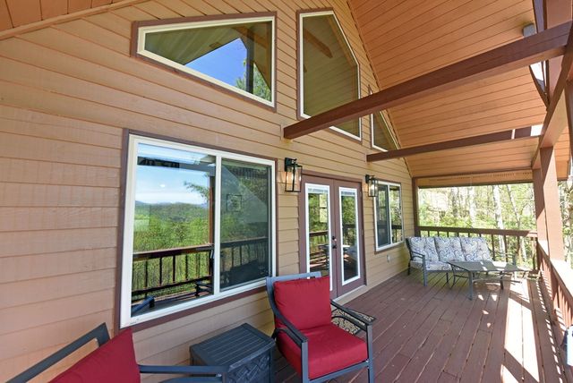 156 Flat Rock Spur, Blairsville, GA 30512