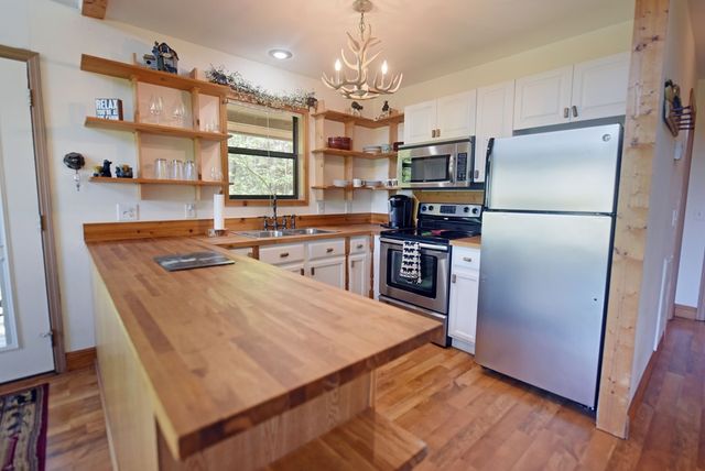 156 Flat Rock Spur, Blairsville, GA 30512