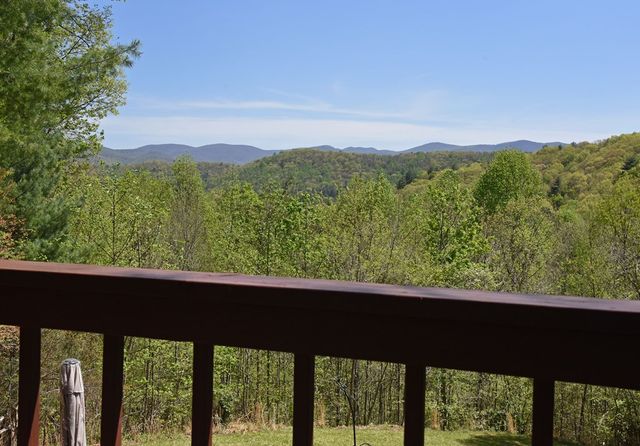 156 Flat Rock Spur, Blairsville, GA 30512