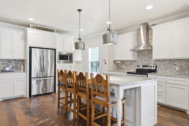 312 N Houston Street, Lorena, TX 76655