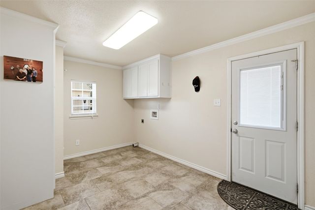 312 N Houston Street, Lorena, TX 76655