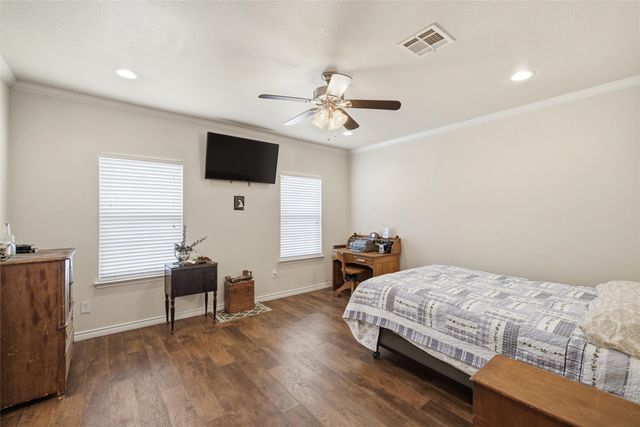 312 N Houston Street, Lorena, TX 76655