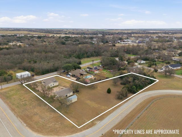 312 N Houston Street, Lorena, TX 76655