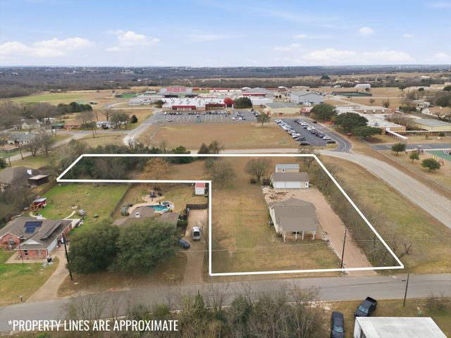 312 N Houston Street, Lorena, TX 76655