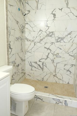 815 BRADY BLVD, San Antonio, TX 78207