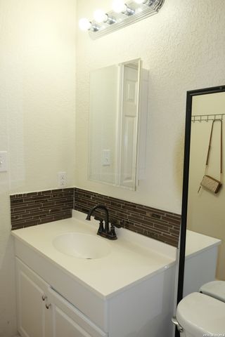 815 BRADY BLVD, San Antonio, TX 78207