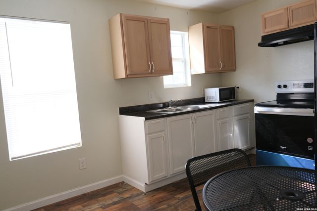 815 BRADY BLVD, San Antonio, TX 78207
