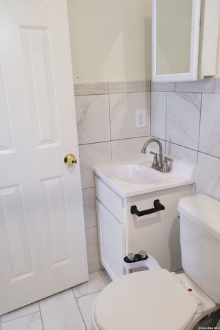 815 BRADY BLVD, San Antonio, TX 78207