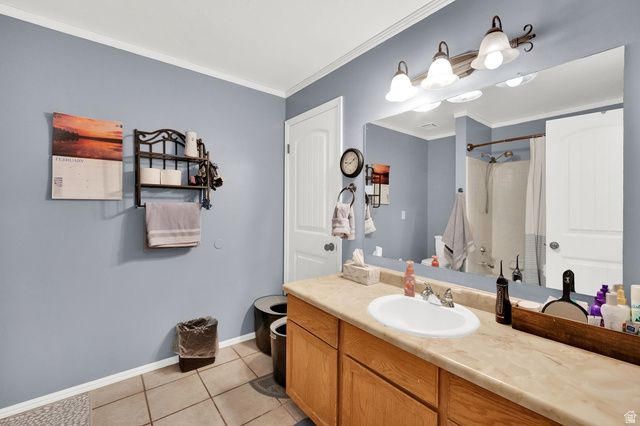 7947 S LINTON DR, West Jordan, UT 84088