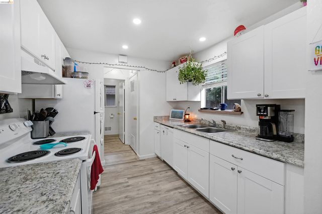 1066 San Miguel Rd, Concord, CA 94518