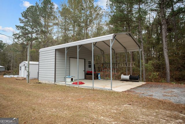 418 Oglesby Pond Lane, Portal, GA 30450