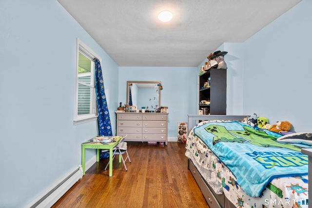 33 Allen Avenue, Meriden, CT 06451
