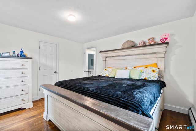 33 Allen Avenue, Meriden, CT 06451