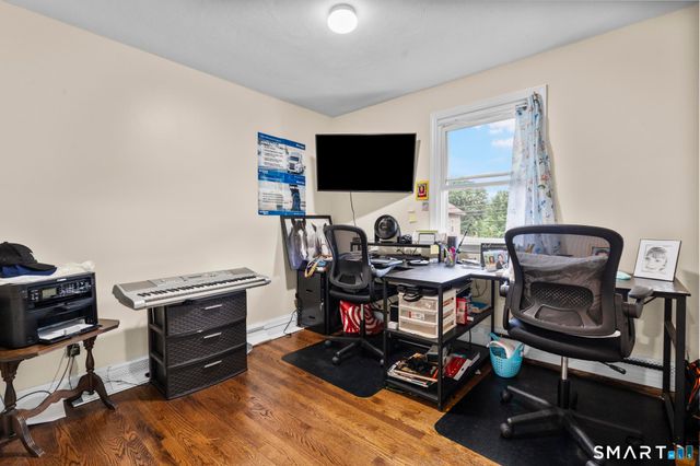 33 Allen Avenue, Meriden, CT 06451