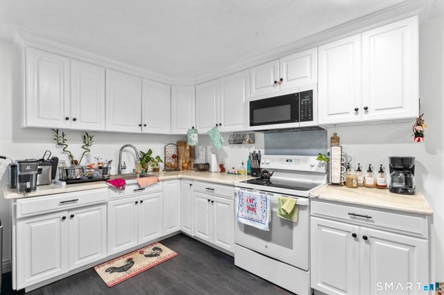 33 Allen Avenue, Meriden, CT 06451