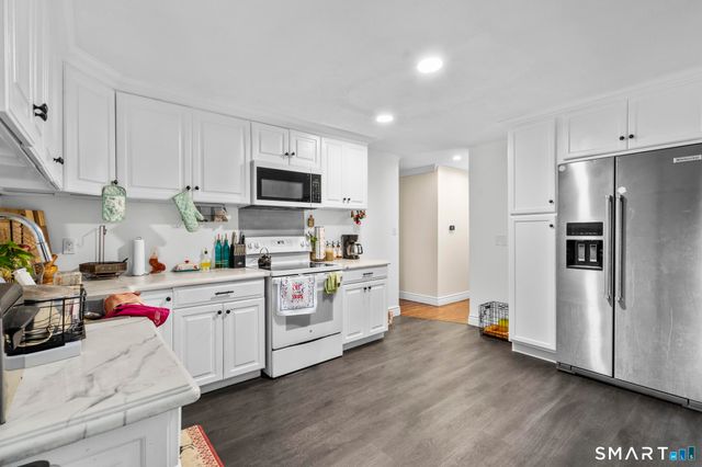 33 Allen Avenue, Meriden, CT 06451