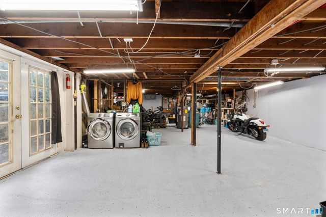 33 Allen Avenue, Meriden, CT 06451