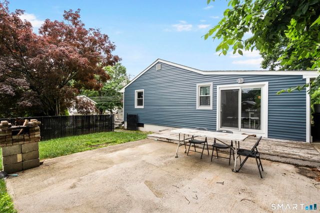 33 Allen Avenue, Meriden, CT 06451