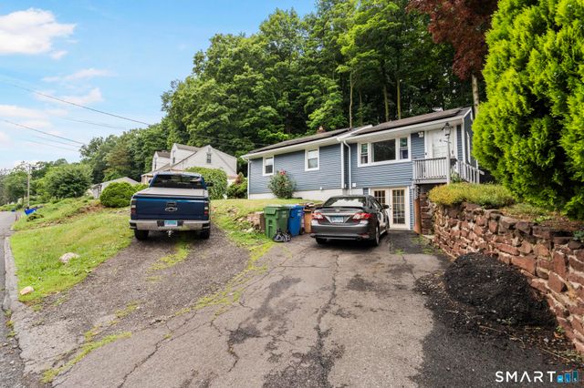 33 Allen Avenue, Meriden, CT 06451