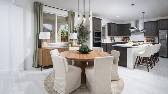 7404 Emmy Way, Sacramento, CA 95829