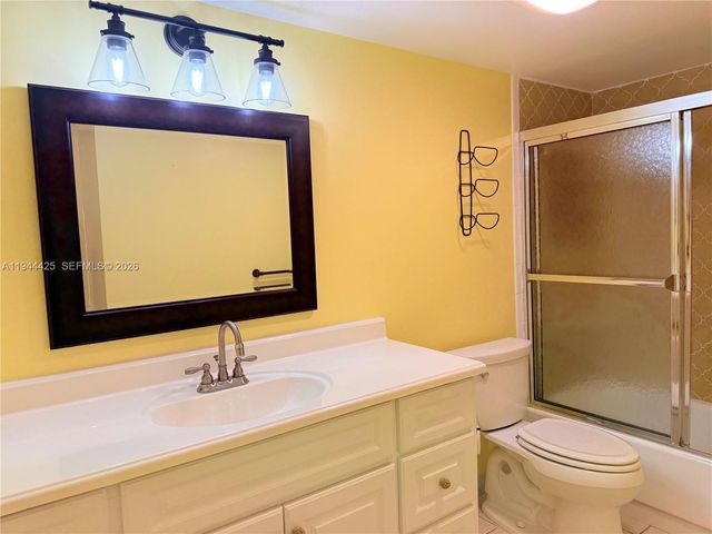 8951 N New River Canal Rd 2D, Plantation, FL 33324