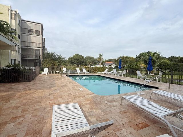 8951 N New River Canal Rd 2D, Plantation, FL 33324