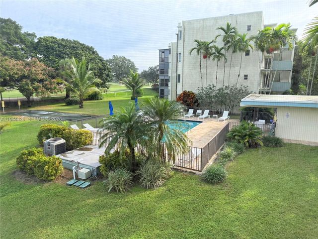 8951 N New River Canal Rd 2D, Plantation, FL 33324