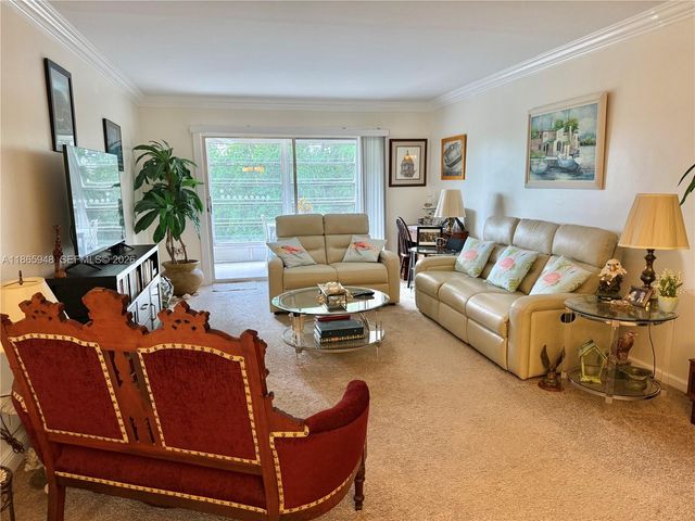 2405 Antigua Circle M4, Coconut Creek, FL 33066