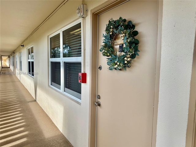 2405 Antigua Circle M4, Coconut Creek, FL 33066