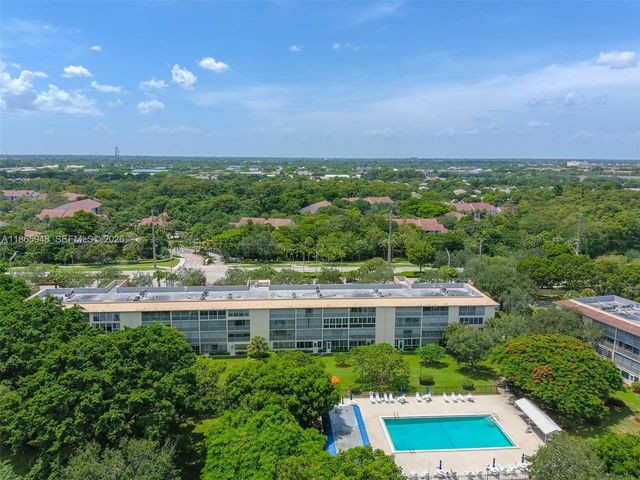2405 Antigua Circle M4, Coconut Creek, FL 33066