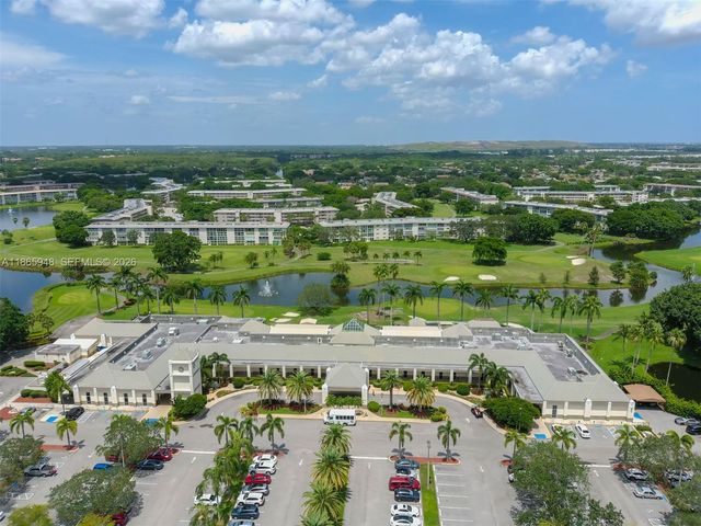 2405 Antigua Circle M4, Coconut Creek, FL 33066