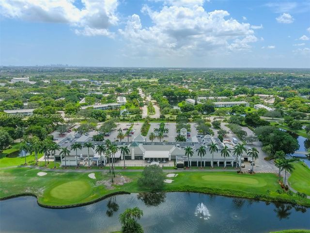 2405 Antigua Circle M4, Coconut Creek, FL 33066