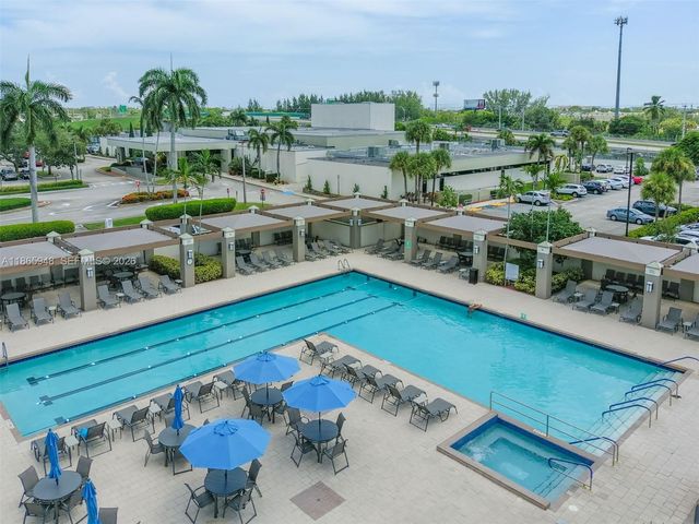 2405 Antigua Circle M4, Coconut Creek, FL 33066