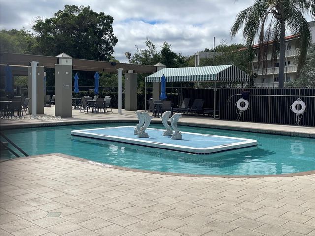 2405 Antigua Circle M4, Coconut Creek, FL 33066