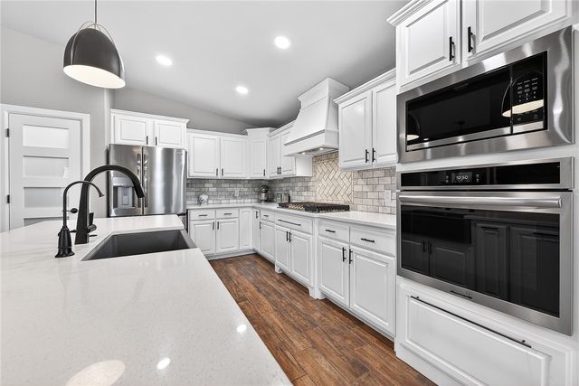 1908 Shelby Street, Pea Ridge, AR 72751