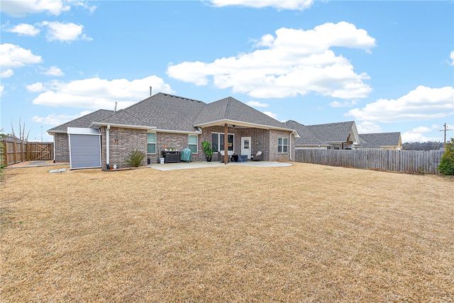 1908 Shelby Street, Pea Ridge, AR 72751